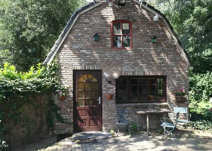 Art, Bed & Breakfast 4*