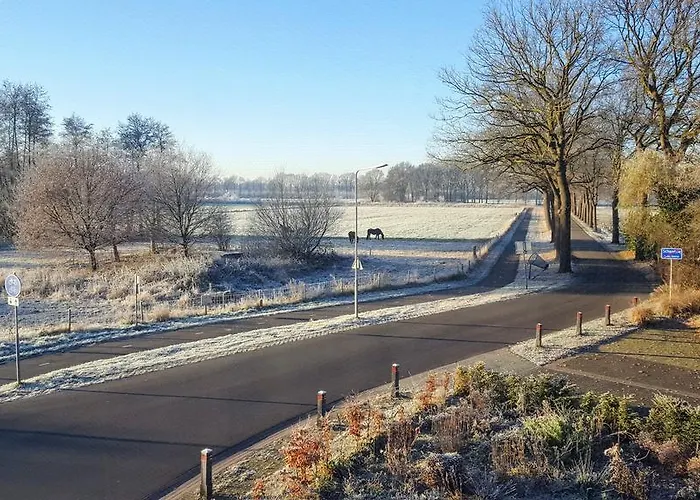 Art, Alojamento de Acomodação e Pequeno-almoço Velden