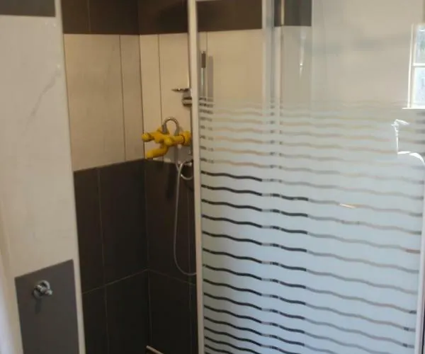 Art, Alojamento de Acomodação e Pequeno-almoço 4*